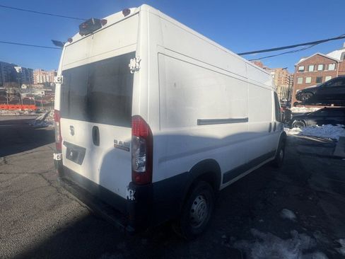 Used 2019 RAM ProMaster 2500 w/ Interior Convenience Group image 4