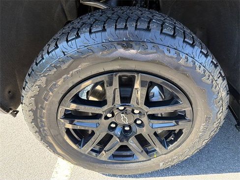 Certified 2026 Chevrolet Silverado 1500 LT Trail Boss w/ Convenience Package II image 11