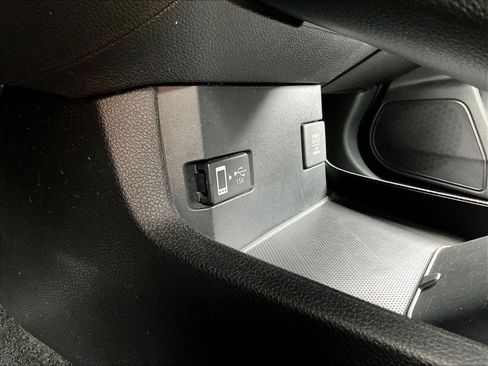 Used 2016 Honda Civic Touring image 16