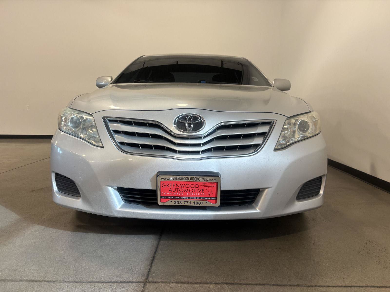Used 2011 Toyota Camry LE FWD image 9
