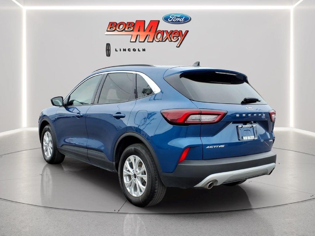 Used 2023 Ford Escape Active AWD/4WD image 7