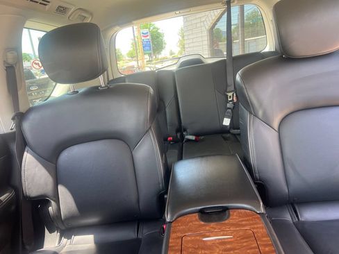 Used 2018 INFINITI QX80 2WD w/ Driver Assistance Package image 18