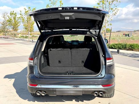 Used 2024 Lincoln Aviator Reserve w/ Equipment Group 201A AWD/4WD image 9