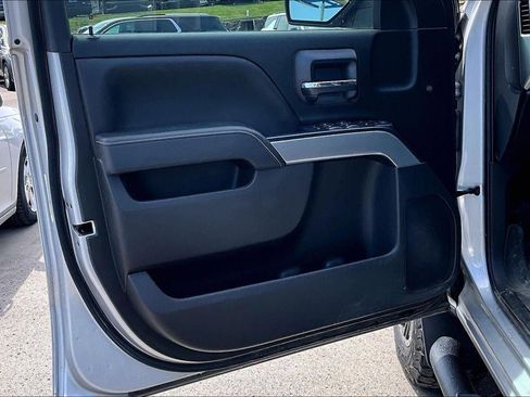 Used 2018 Chevrolet Silverado 1500 LT w/ All Star Edition AWD/4WD image 18