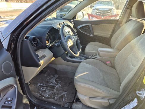 Used 2011 Toyota RAV4 4WD w/ Base L4 Extra Value Pkg image 9