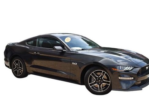 Used 2022 Ford Mustang GT w/ Equipment Group 301A RWD image 2