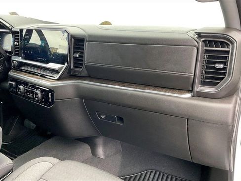 Used 2025 Chevrolet Silverado 1500 LT image 15