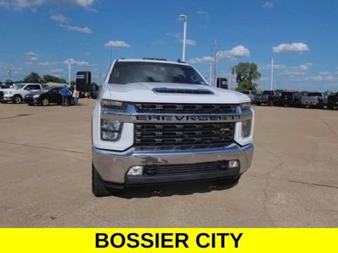 Certified 2023 Chevrolet Silverado 2500 LT w/ Convenience Package AWD/4WD image 3