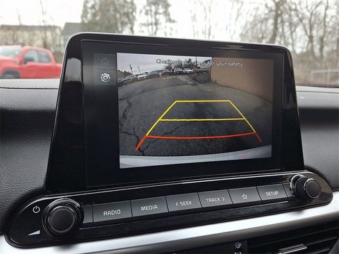 Used 2022 Kia Forte LXS image 17