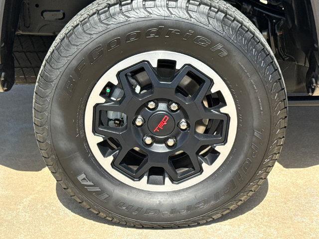 Used 2025 Toyota Tacoma TRD Off-Road AWD/4WD image 10