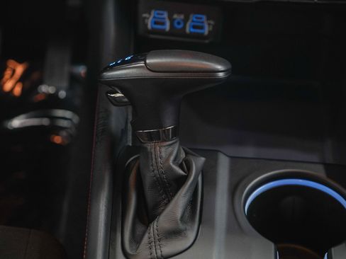 Used 2025 Dodge Durango GT AWD/4WD image 18