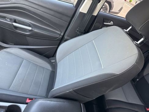 Used 2014 Ford Escape SE w/ Equipment Group 201A image 6