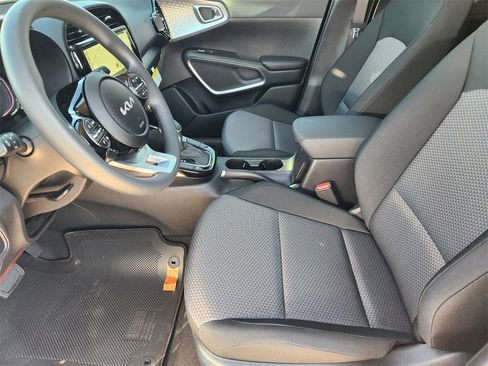 New 2025 Kia Soul S image 9