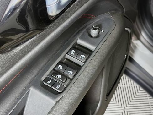 Used 2024 Jeep Compass Trailhawk AWD/4WD image 17