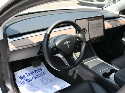 Used 2023 Tesla Model 3 Standard Range RWD image 17