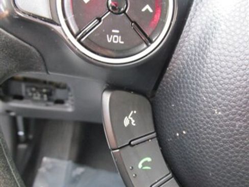 Used 2019 Kia Soul + FWD image 19