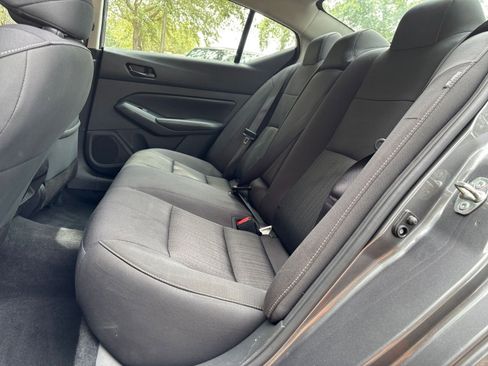 Used 2025 Nissan Altima 2.5 SV FWD image 25