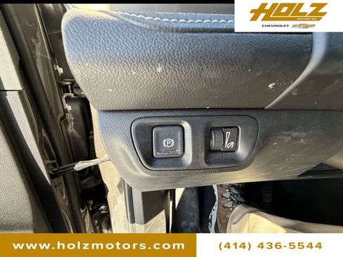 Certified 2019 GMC Acadia Denali w/ Technology Package image 19