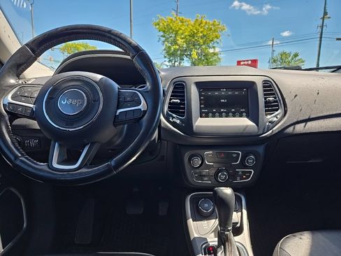 Used 2020 Jeep Compass Latitude w/ Cold Weather Group AWD/4WD image 36