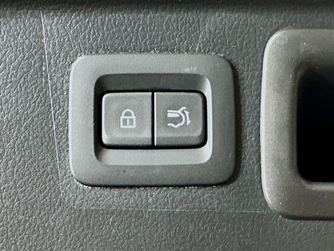 Used 2025 MAZDA CX-50 2.5 Hybrid w/ Preferred Pkg image 28