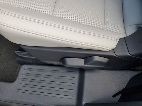 New 2026 Lincoln Aviator Reserve w/ Jet Appearance Package image 12