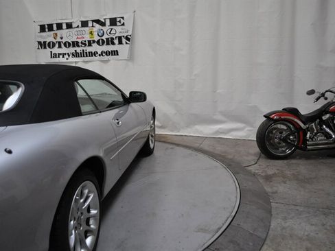 Used 2001 Jaguar XKR Convertible image 14