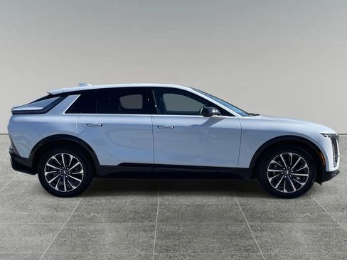 New 2026 Cadillac Lyriq Sport image 6