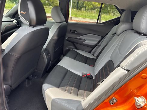 Used 2022 Nissan Kicks SR w/ Premium Package FWD image 17