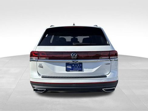 New 2026 Volkswagen Atlas SE image 4