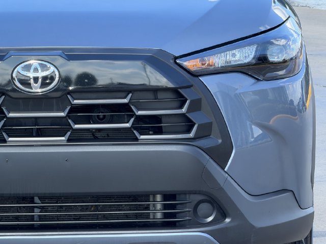 Certified 2026 Toyota Corolla Cross LE FWD image 4