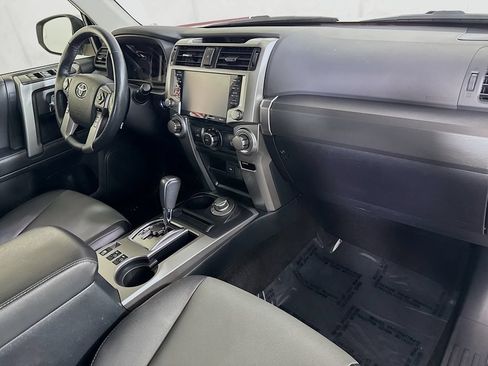 Used 2024 Toyota 4Runner SR5 Premium w/ Moonroof Package AWD/4WD image 33