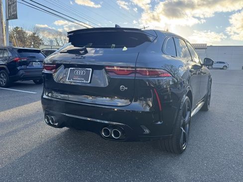 Used 2022 Jaguar F-PACE SVR image 4