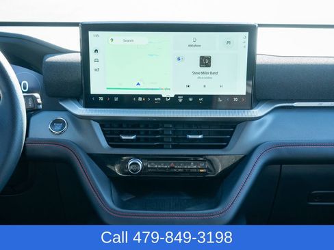 Used 2025 Ford Explorer ST-Line w/ ST-Line Street Pack image 31