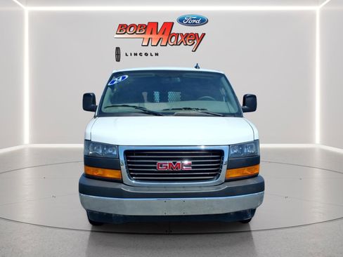 Used 2024 GMC Savana 2500 w/ Driver Convenience Package RWD image 2