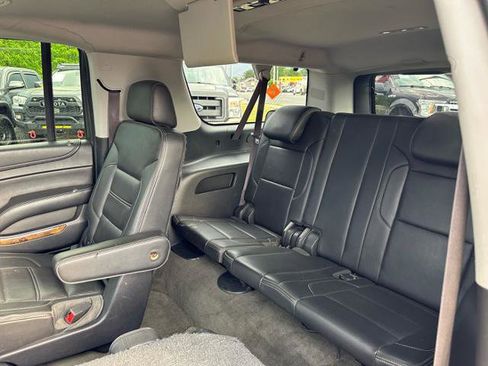 Used 2015 GMC Yukon XL Denali w/ Touring Package AWD/4WD image 12