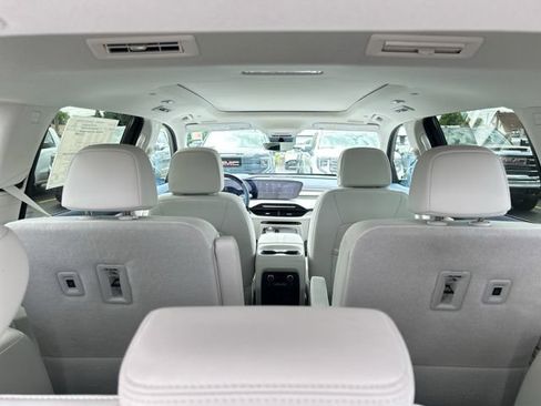 New 2026 Buick Enclave Avenir w/ Super Cruise Package AWD/4WD image 14