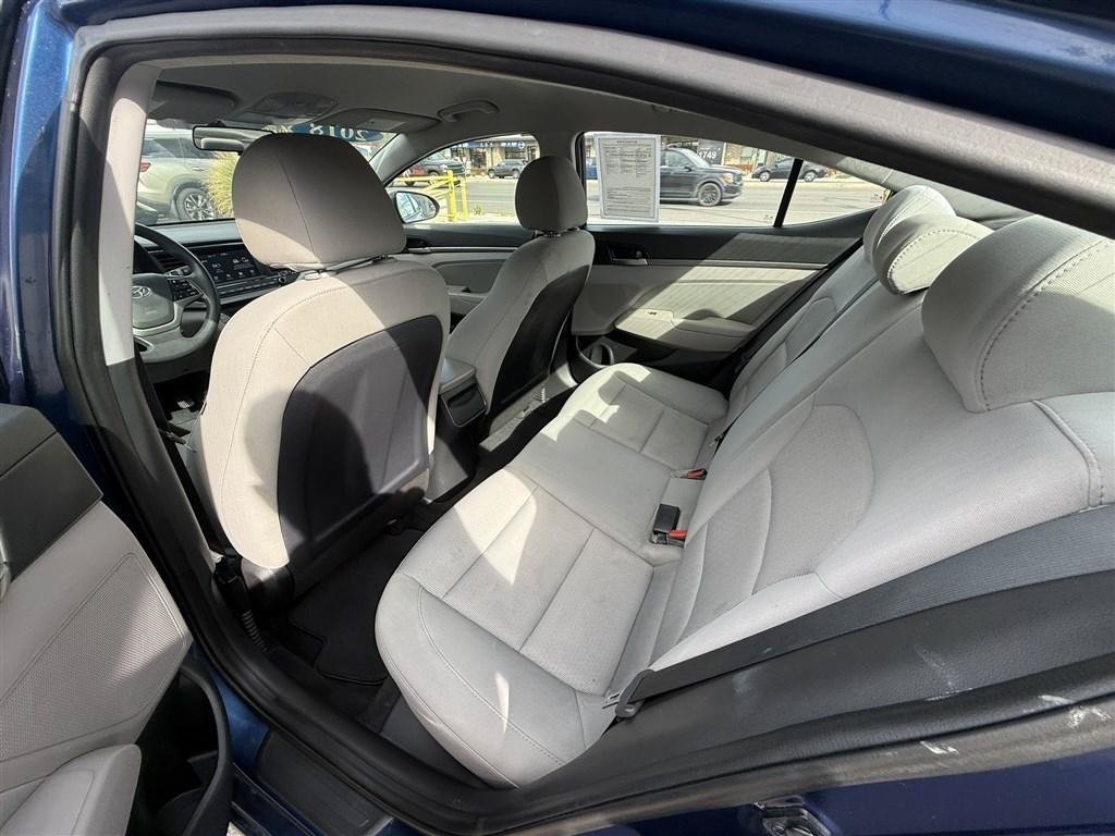 Used 2018 Hyundai Elantra SEL FWD image 12