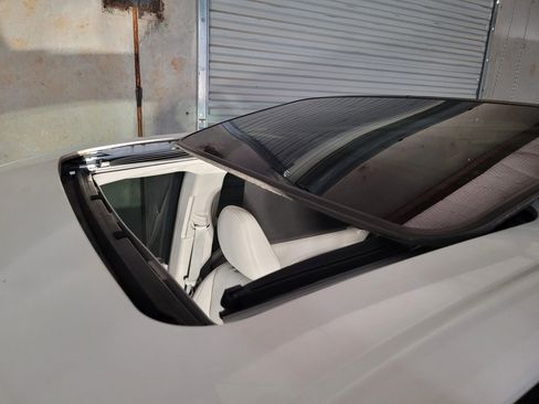 Used 2016 Toyota Sienna XLE image 37