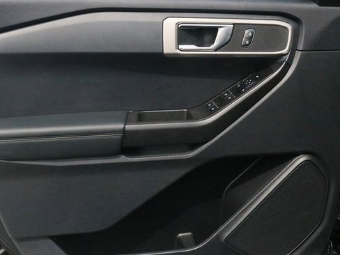 New 2025 Ford Explorer 4WD Police Interceptor image 9