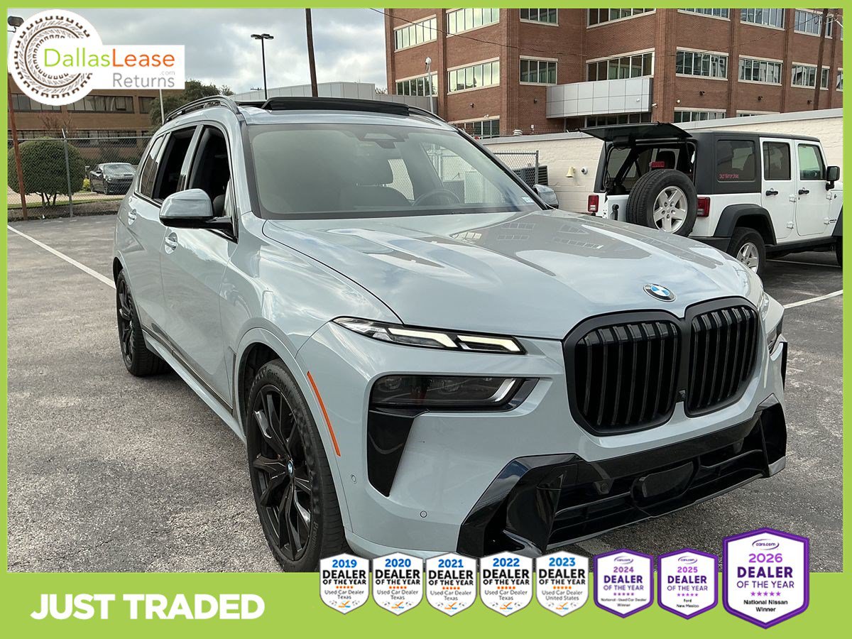 Used 2024 BMW X7 xDrive40i w/ M Sport Package AWD/4WD image 1