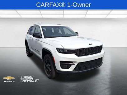 Used 2024 Jeep Grand Cherokee Altitude