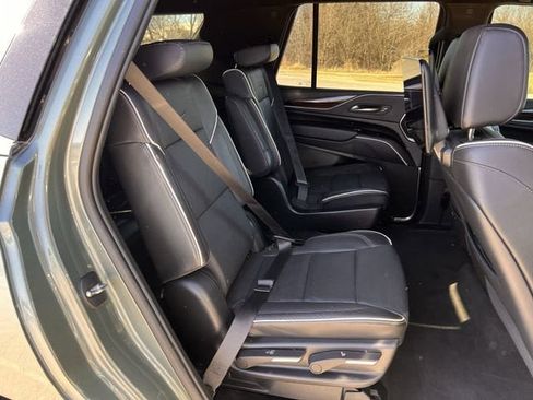 Certified 2023 Cadillac Escalade Premium Luxury image 28