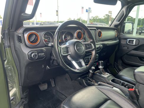 Used 2021 Jeep Gladiator Mojave AWD/4WD image 13