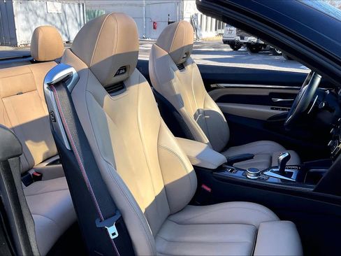 Used 2018 BMW M4 Convertible w/ Competition Package image 8