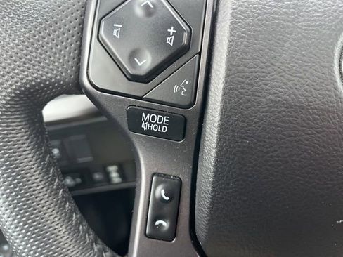 Used 2022 Toyota Tacoma TRD Sport image 17