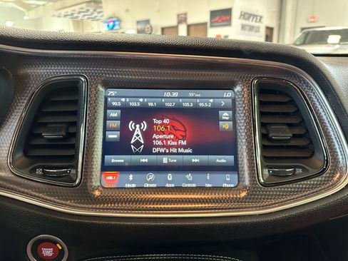 Used 2018 Dodge Challenger SRT Hellcat image 30