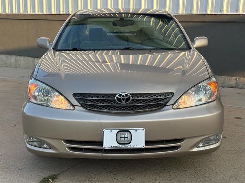 Used 2004 Toyota Camry XLE image 26