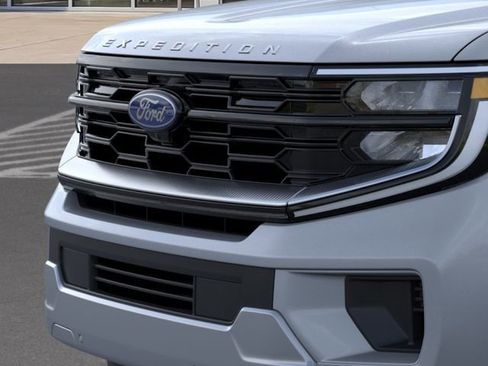 New 2026 Ford Expedition Platinum AWD/4WD image 17