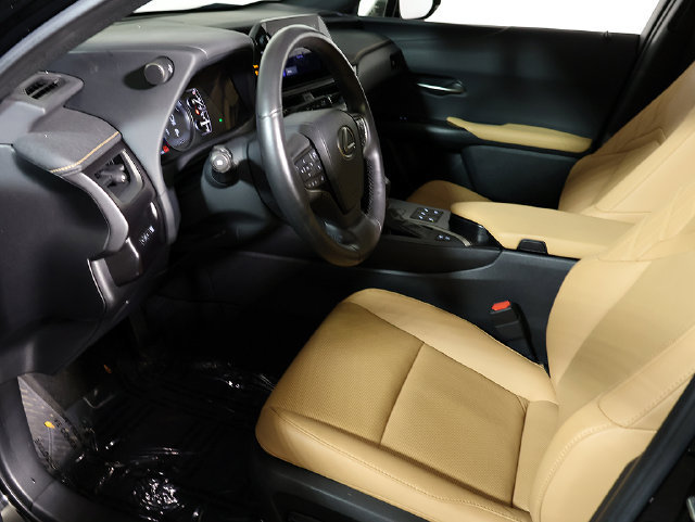 Used 2024 Lexus UX 250h AWD w/ Premium Package image 12