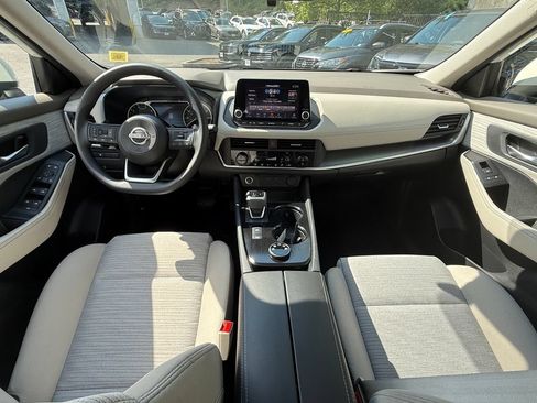 Used 2023 Nissan Rogue SV AWD/4WD image 11